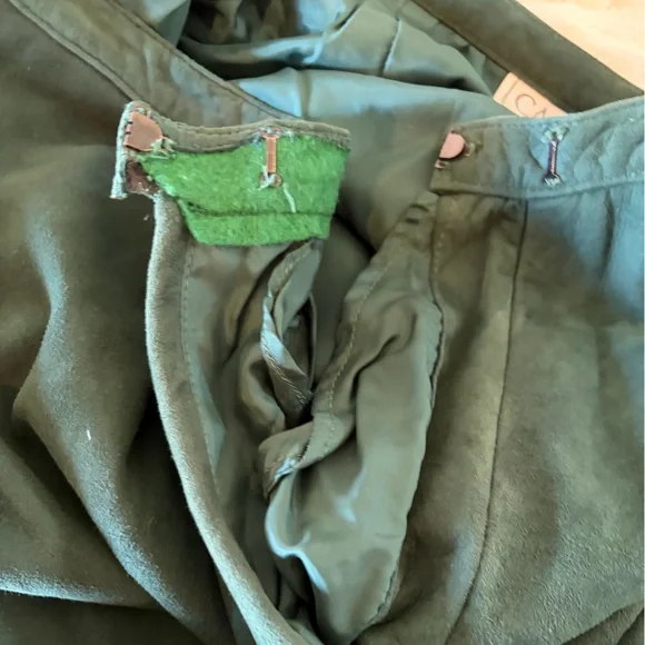 Carlisle Vintage Forest Green Suede Full Midi Skirt Size 10 - Picture 6 of 6